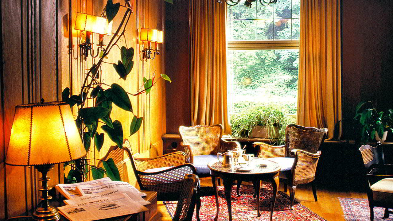 013-Lounge-im-Hotel-Kaiserin-Elisabeth.jpg